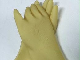 硬脂酸锌在橡胶手套生产中所起的作用